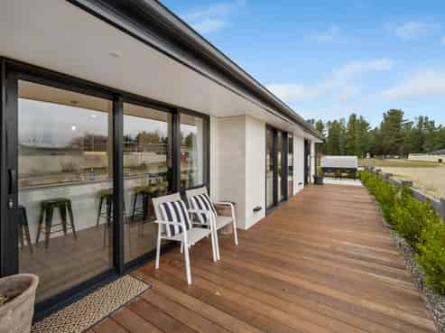 4 Gards Place, Alexandra