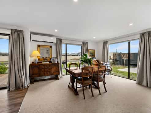 4 Gards Place, Alexandra