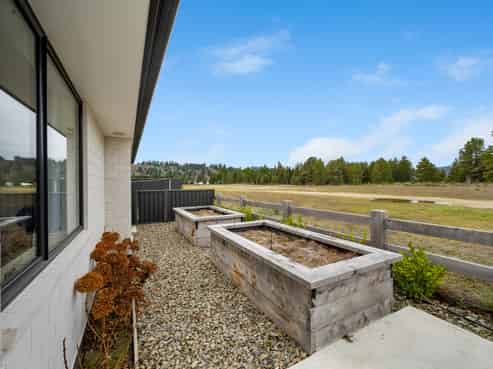 4 Gards Place, Alexandra