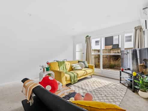 Flat 3/43 Cameron Road, Hamilton East