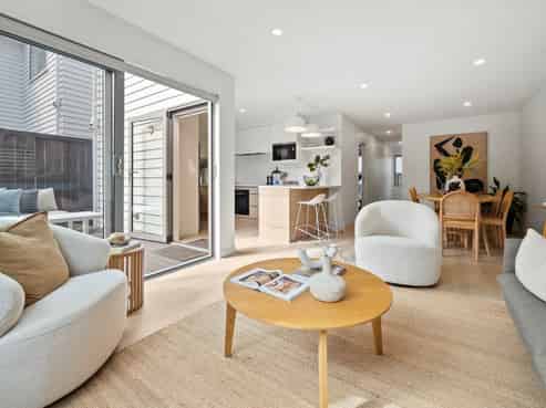 98E Forrest Hill Road, Forrest Hill