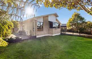 14 Maygrove Drive, Orewa