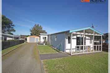 8 Hennsessy Street East, FOXTON BEACH