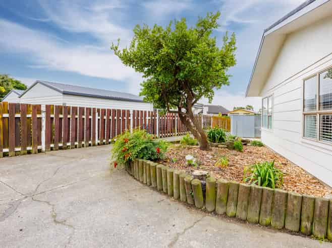 2/17 Ranfurly Street, Tamatea