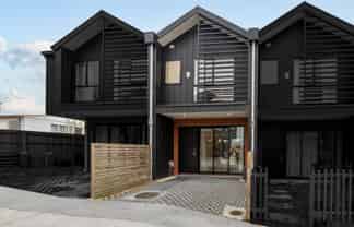 233 Great North Road, Henderson Valley
