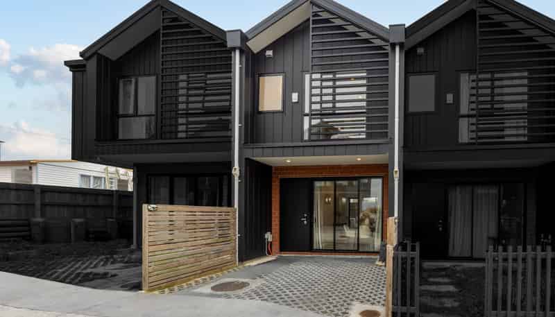 233 Great North Road, Henderson Valley
