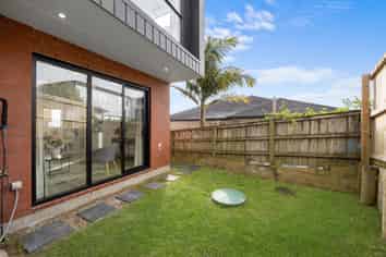 233 Great North Road, Henderson Valley