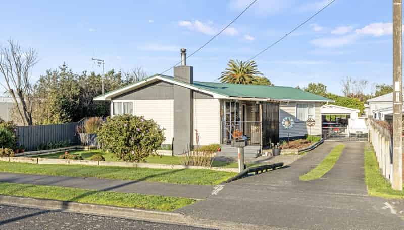 7 Johnson Street, Bulls