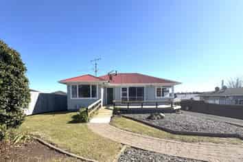 1 Thomson Avenue, Dinsdale