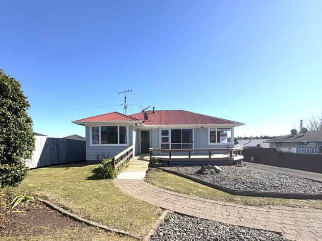 1 Thomson Avenue, Dinsdale