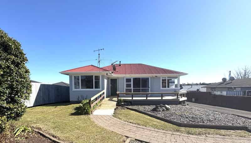 1 Thomson Avenue, Dinsdale