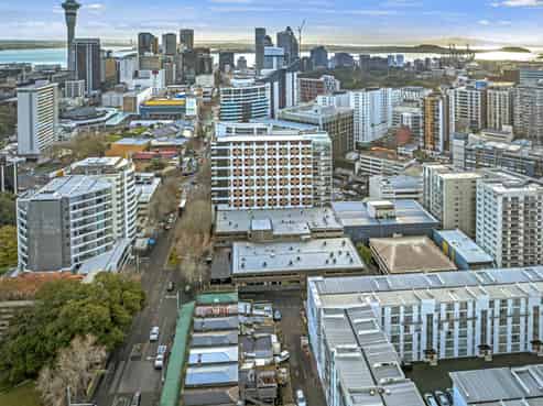 Major landholding of 4,234sqm on Queen Street