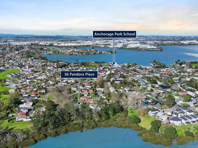 36 Pandora Place, Pakuranga