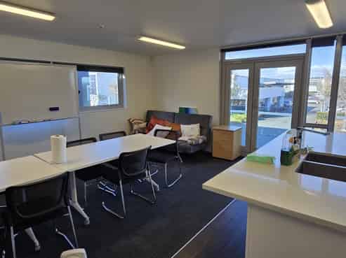 290sqm of Smart Industrial Warehousing and office