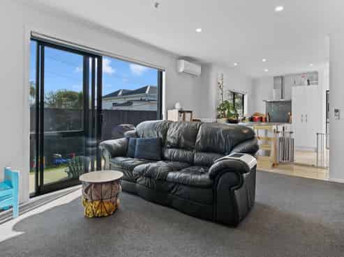 5/17 Waerenga Road, Otaki