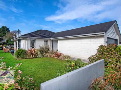 5 Rolling Stone Rise, Tikipunga