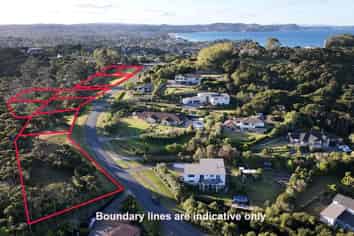 2 Matheson Road, Red Beach
