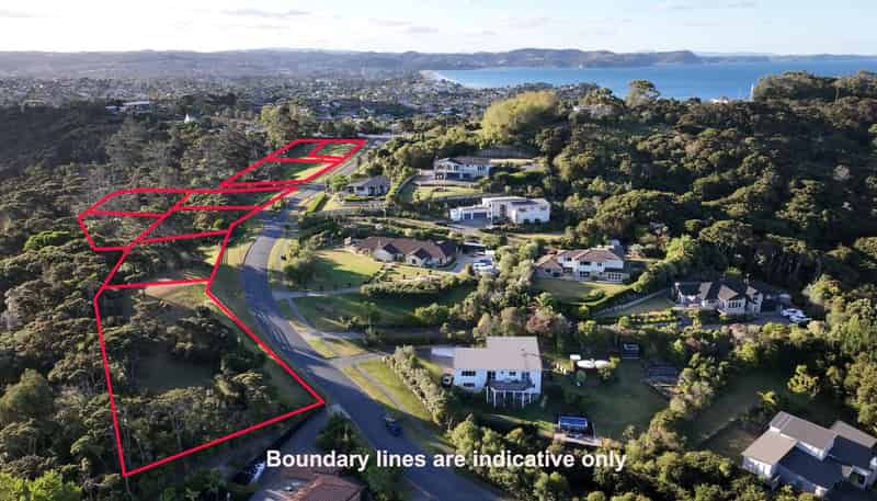 2 Matheson Road, Red Beach