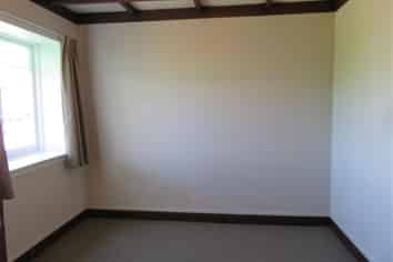2/1012 Tomoana Road, Mahora
