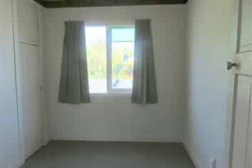2/1012 Tomoana Road, Mahora