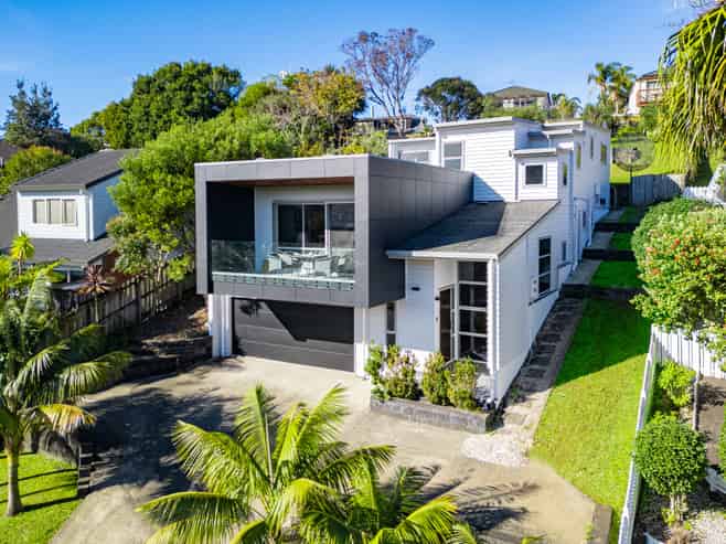 10 Bayside Drive, Browns Bay