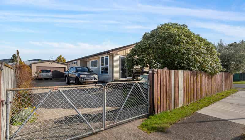 27 Te Rangitautahanga Road, Turangi