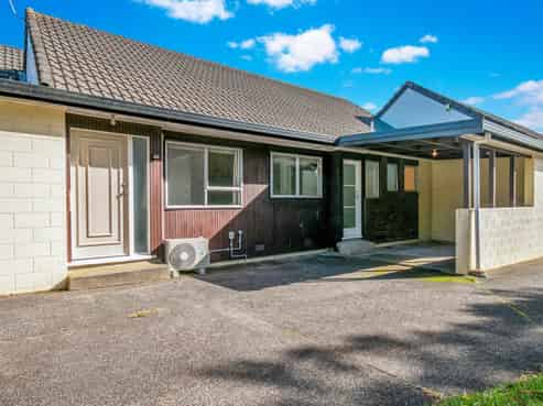 2/68 Clayburn Road, Glen Eden