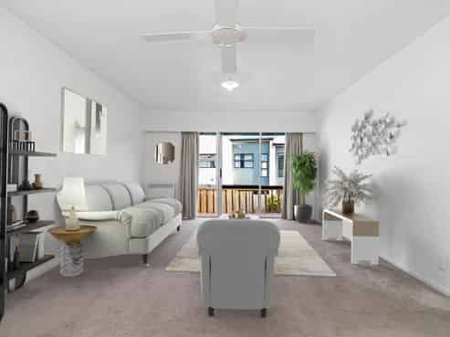 2/68 Clayburn Road, Glen Eden