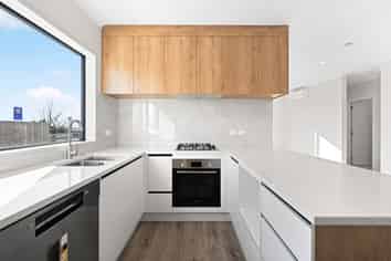 1/1 Mitcham Avenue, Forest Lake