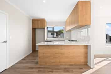 1/1 Mitcham Avenue, Forest Lake