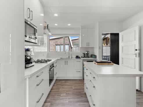 6 Julian Place, Westown