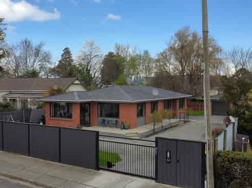 11 Springfield Road, Milton