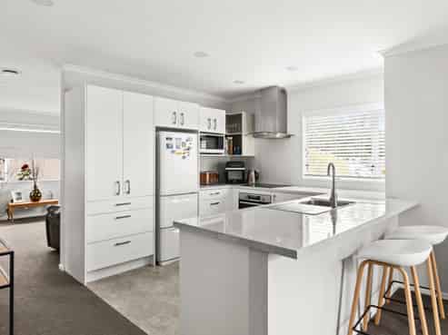 2A Cassino Crescent, Onekawa
