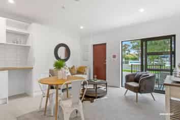 4/20 Bader Drive, Mangere