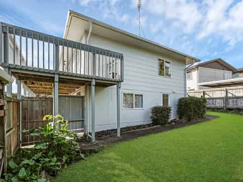 2/52 Cherry Road, Bucklands Beach