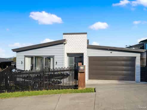 12A Crows Road, Swanson