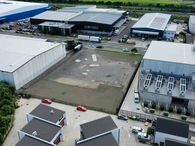 Rare 4,020sqm road front Hobsonville yard