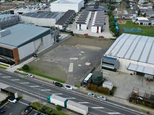 Rare 4,020sqm road front Hobsonville yard