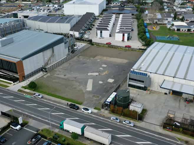 Rare 4,020sqm road front Hobsonville yard