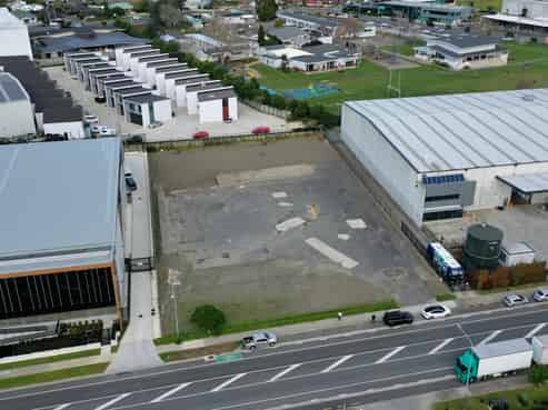 Rare 4,020sqm road front Hobsonville yard