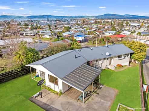 9 Teal Place, Selwyn Heights