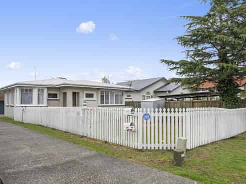 96A Malfroy Road, Victoria