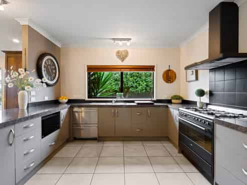6 Kirkpatrick Place, Havelock North