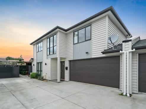 15 Rosarina Lane, Takanini