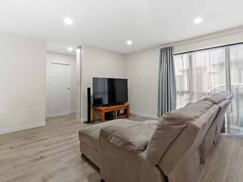 15 Rosarina Lane, Takanini