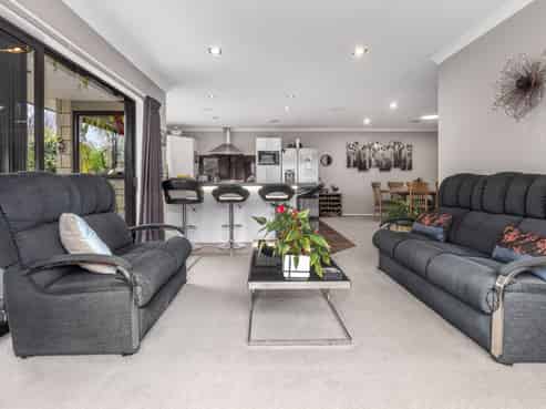 7 Hulme Way, Raumati Beach