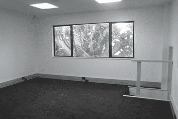 LINCOLN NORTH OFFICE/STORAGE
