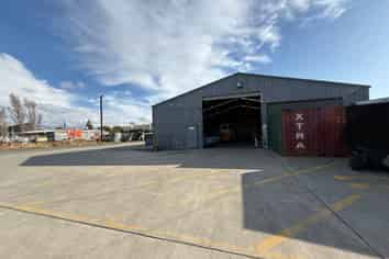 515sqm Industrial Warehouse and Offices For Lease