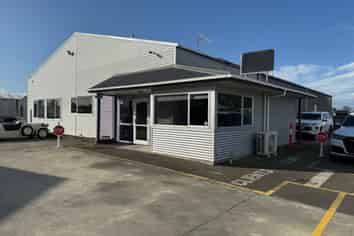 515sqm Industrial Warehouse and Offices For Lease