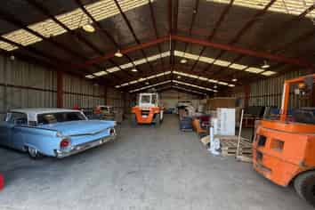 515sqm Industrial Warehouse and Offices For Lease